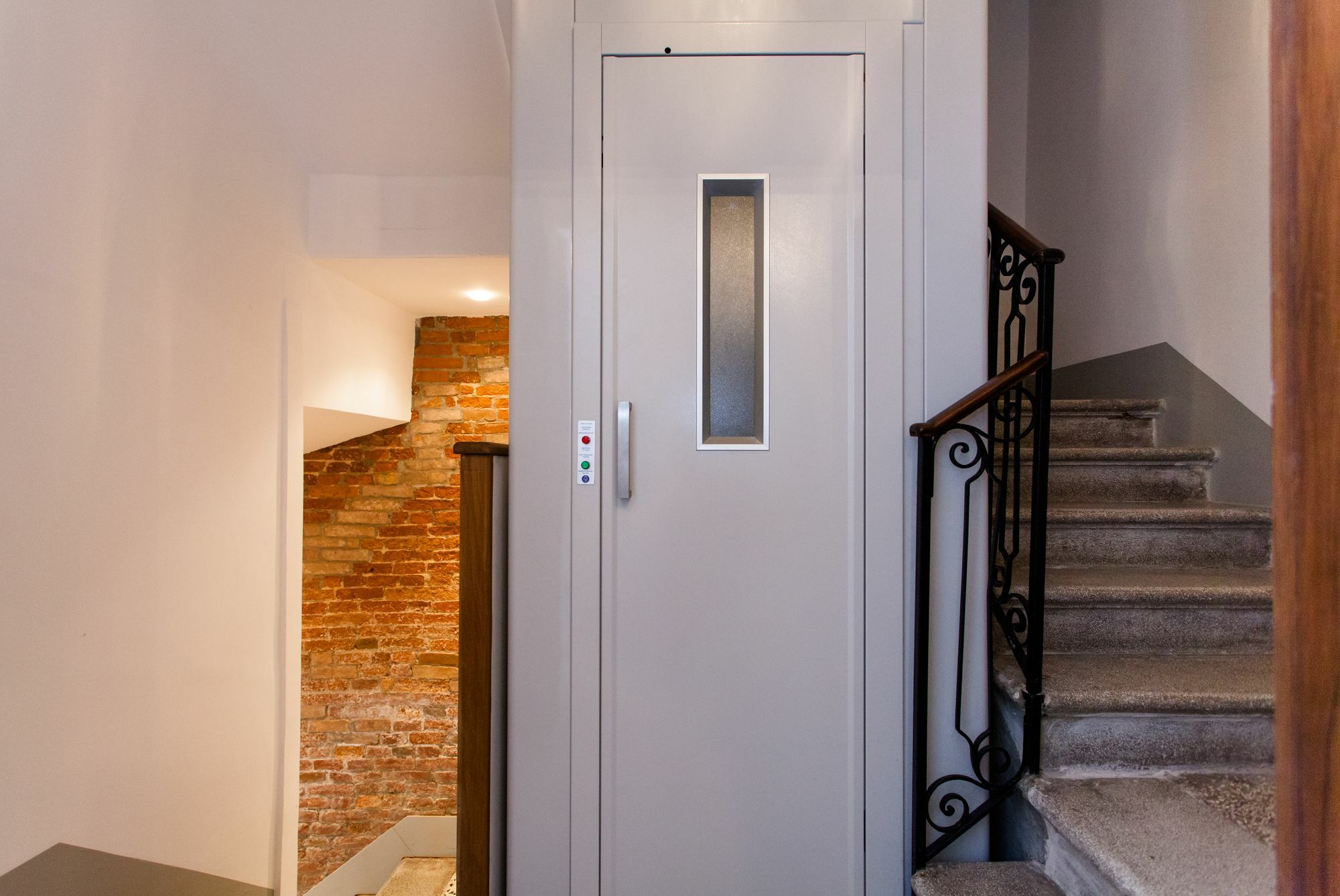 Prince Apartments Venesia Bagian luar foto