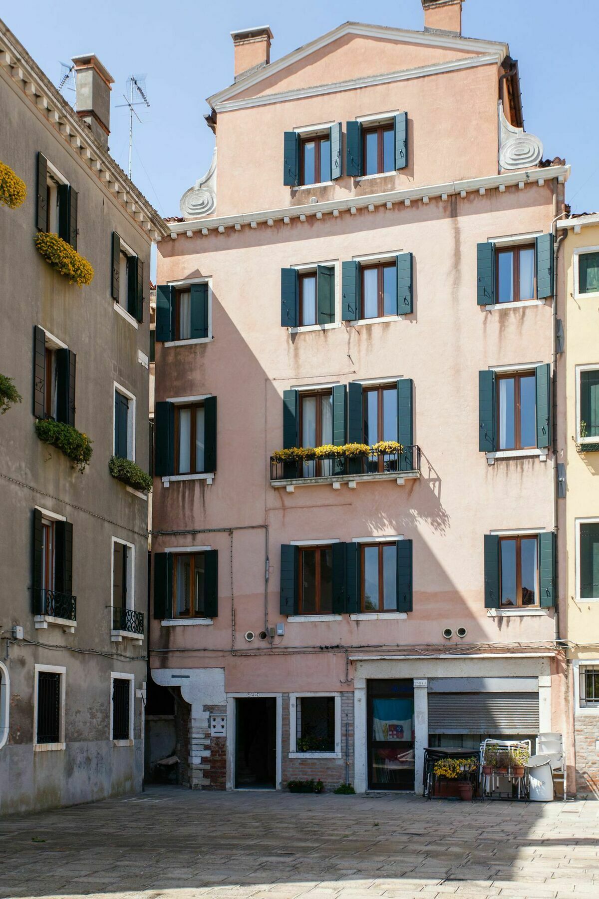 Prince Apartments Venesia Bagian luar foto